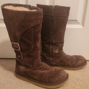 GUC UGG Boots W/Cargo Pockets